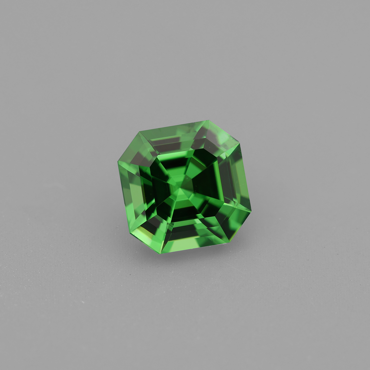 Tsavorit 1.14 ct