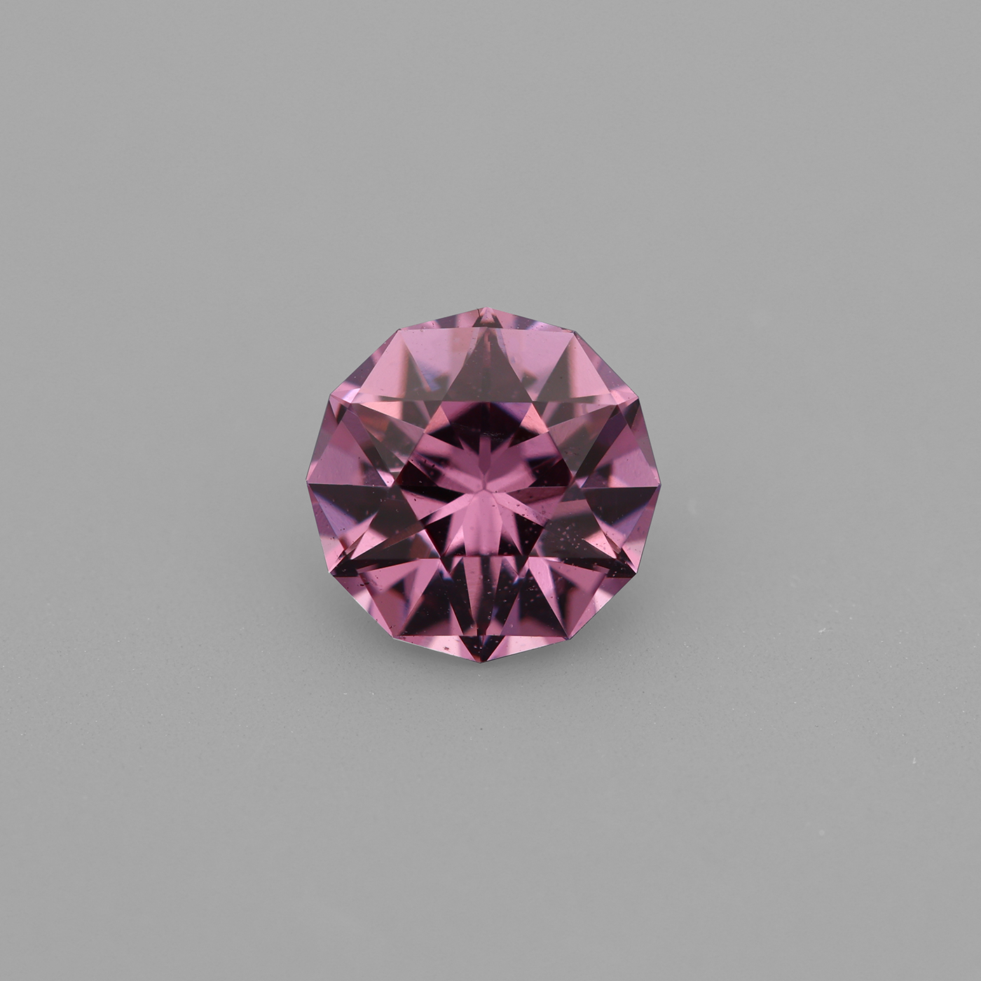 Fluorescent  Malaya Garnet 0.99 ct