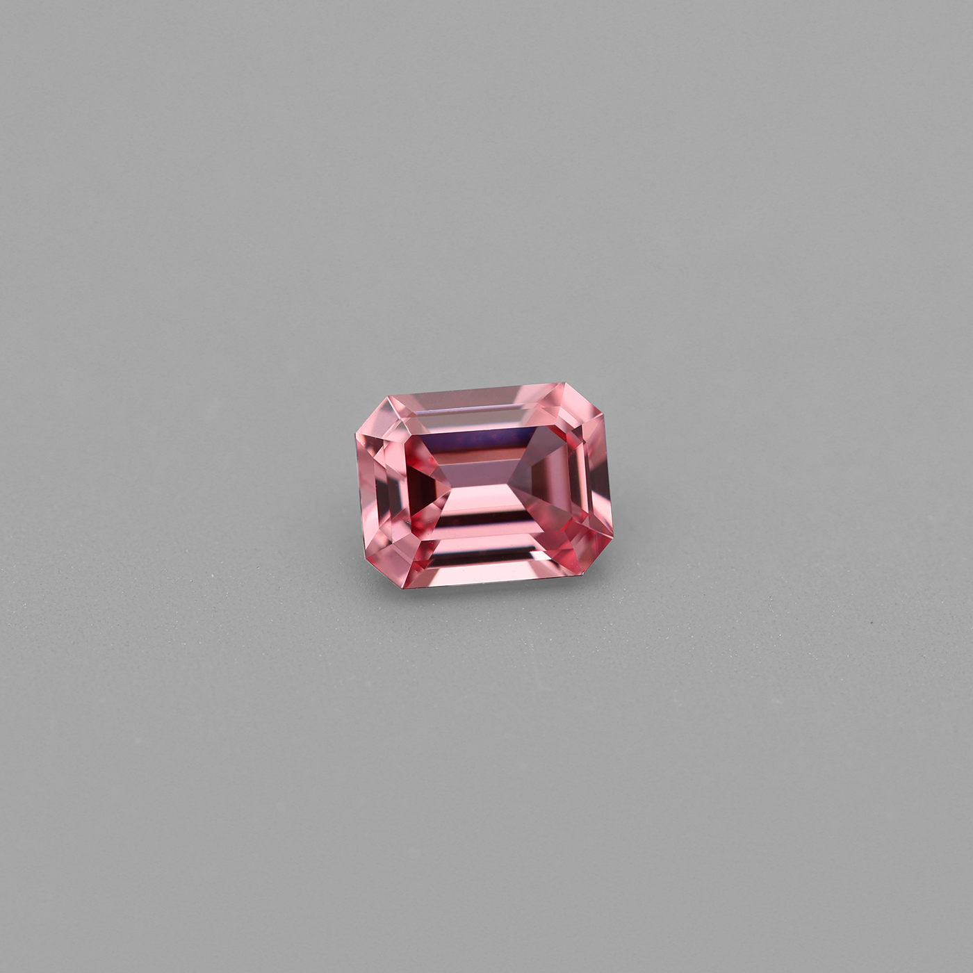 Spinel 0.47 ct