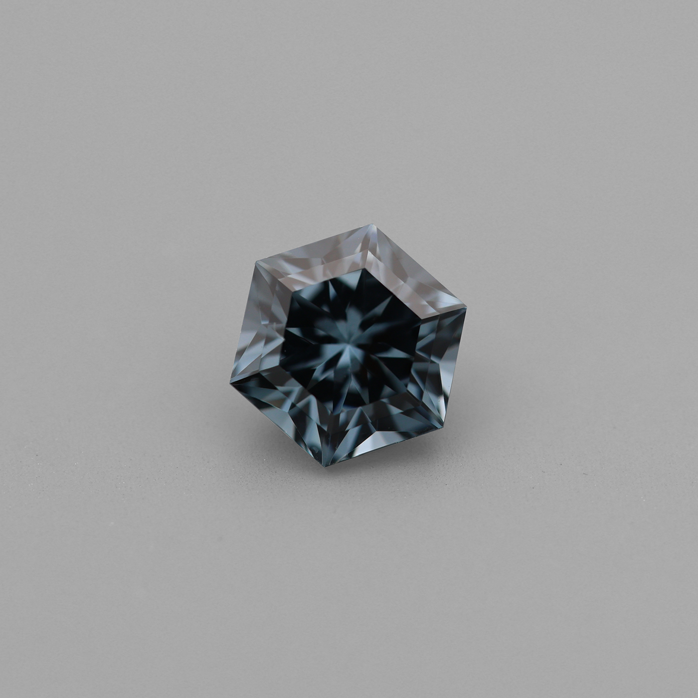 Spinel 1.09 ct