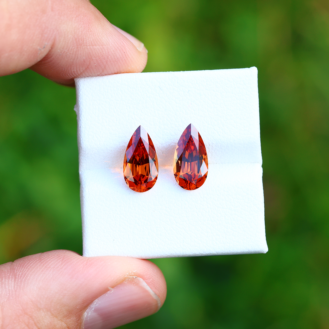 Malaya Garnet Pair 4.68 ct