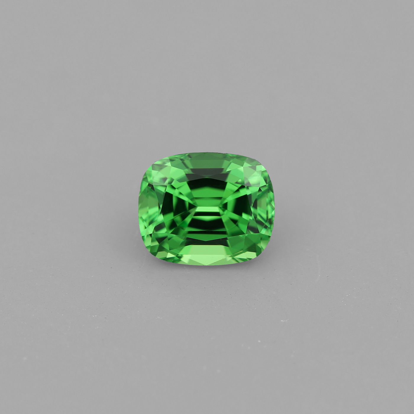 Tsavorite 0.66 ct