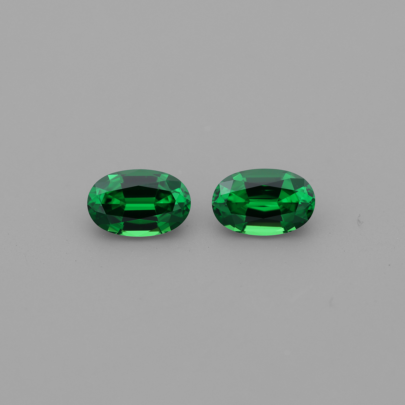 Tsavorite Pair 0.93 ct