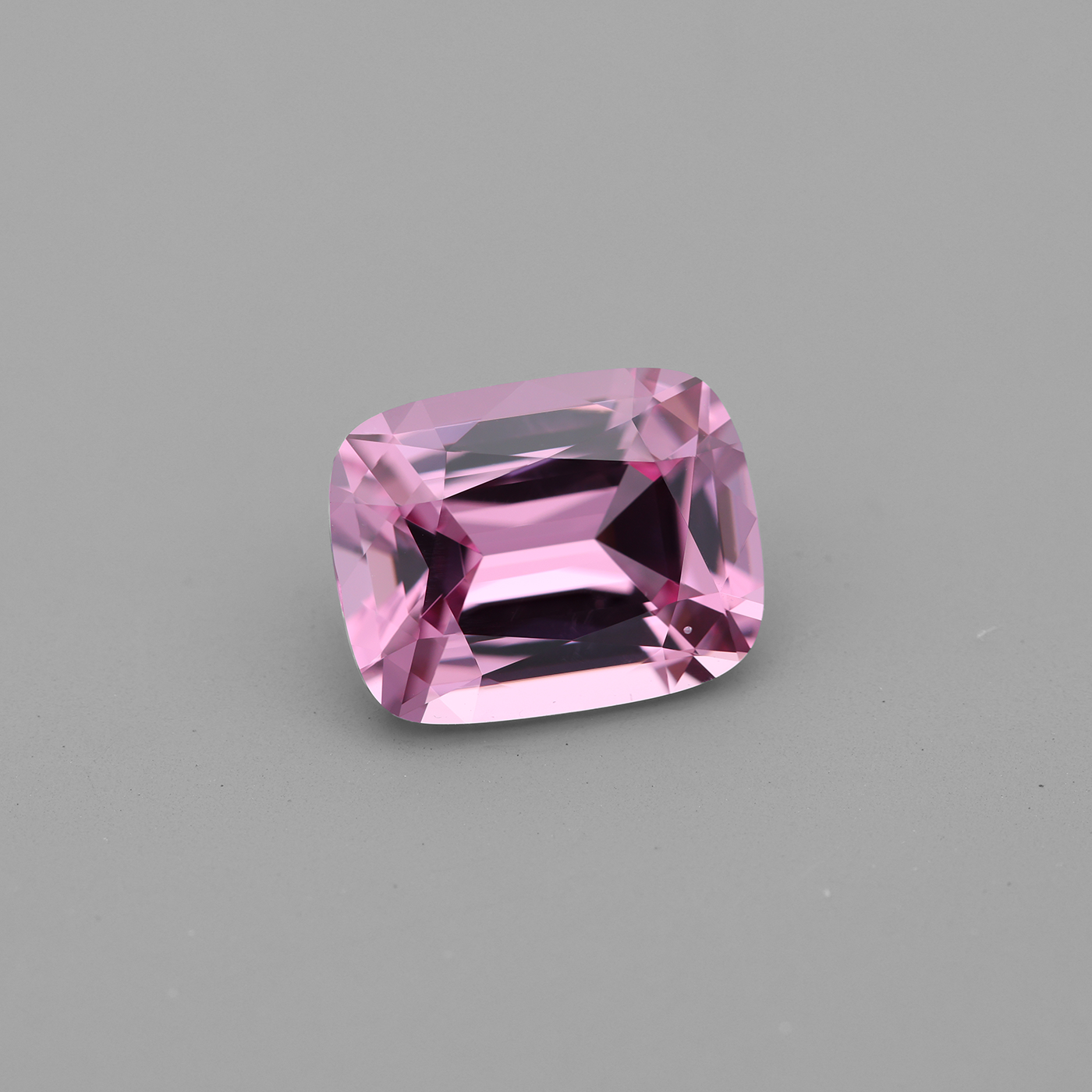 Spinel 2.43 ct