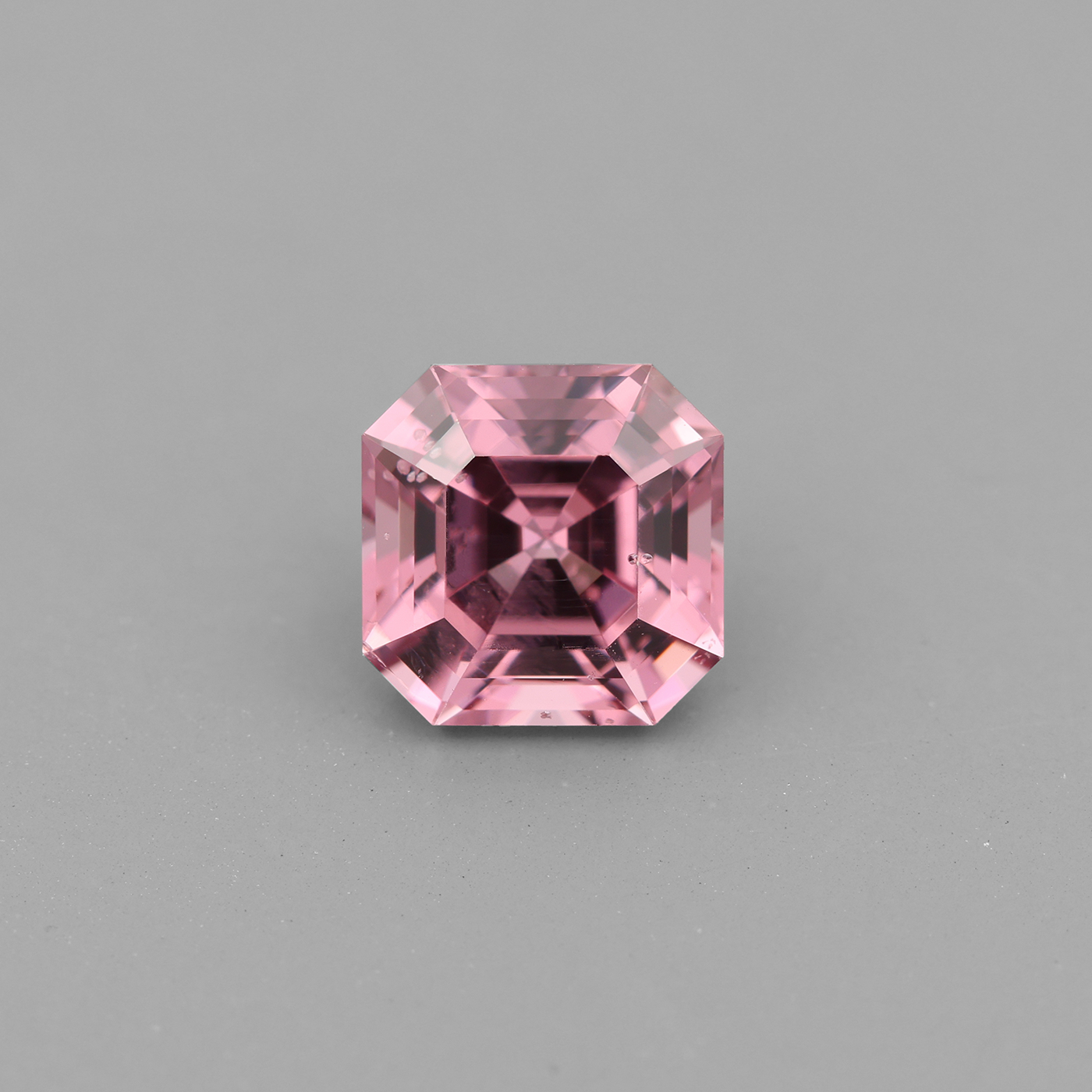 Spinel 1.43 ct