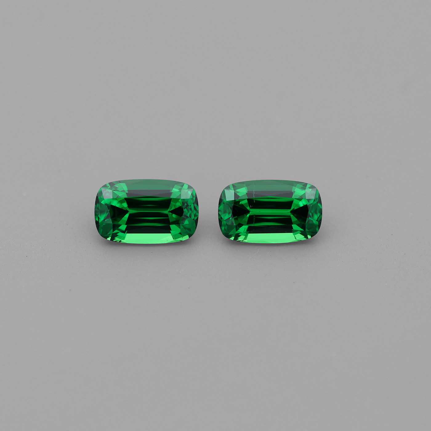 Tsavorite Pair 0.89 ct