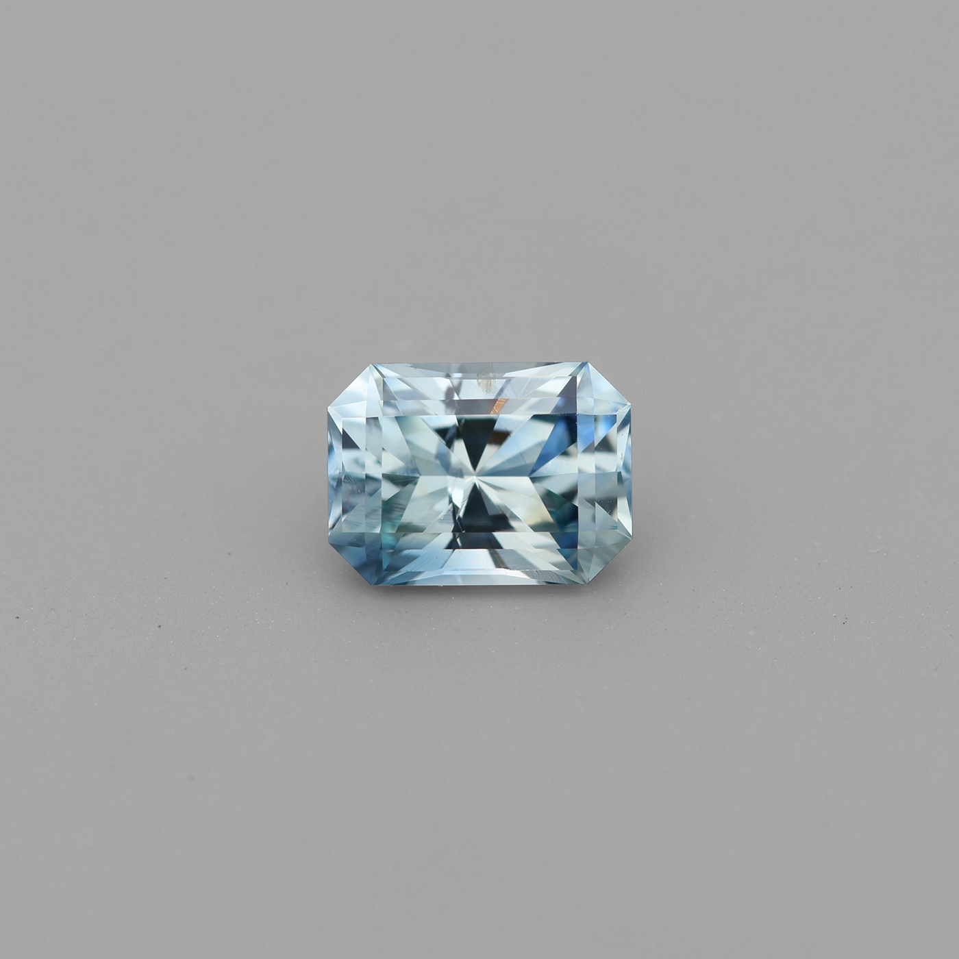 Sapphire 0.88 ct