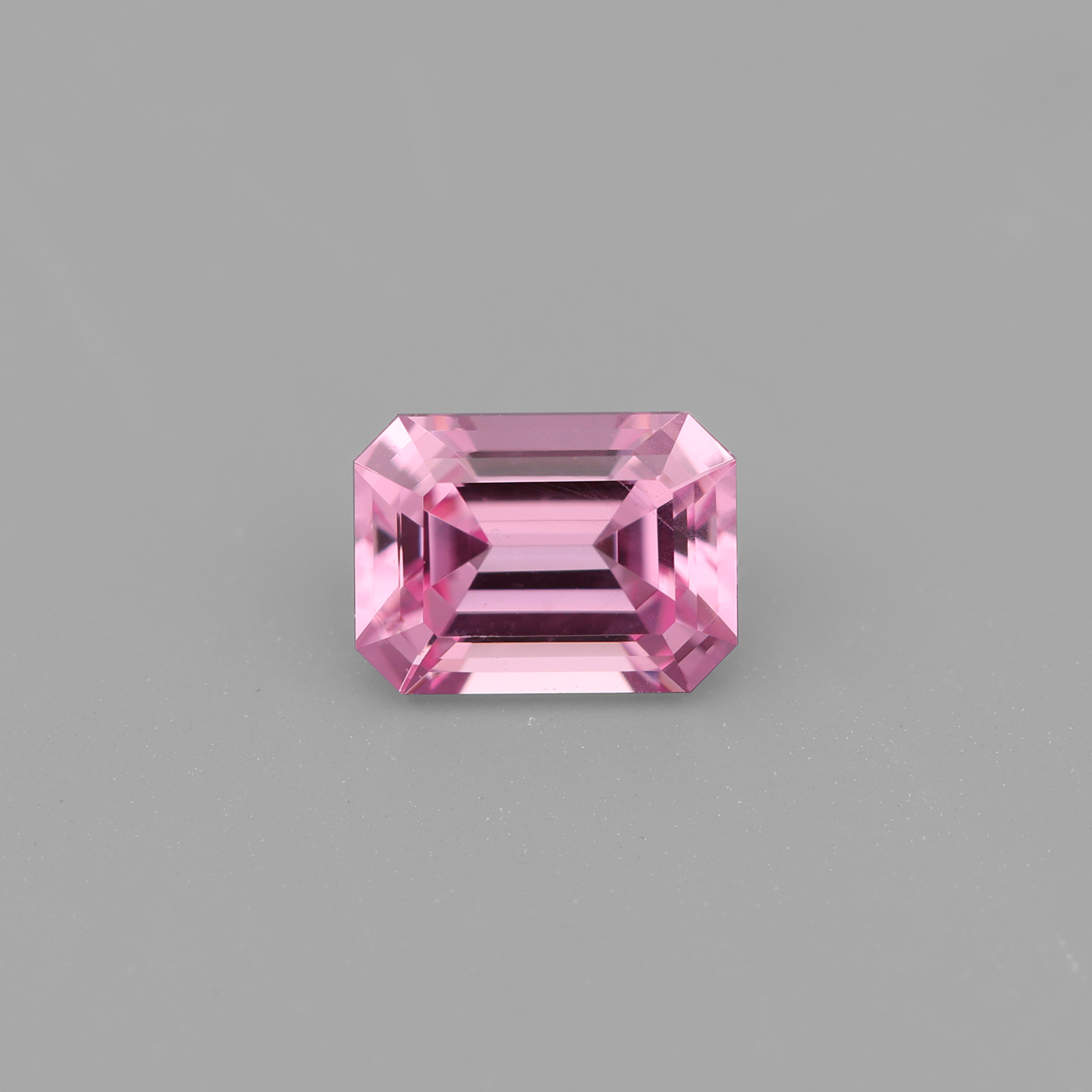Spinel 0.42 ct