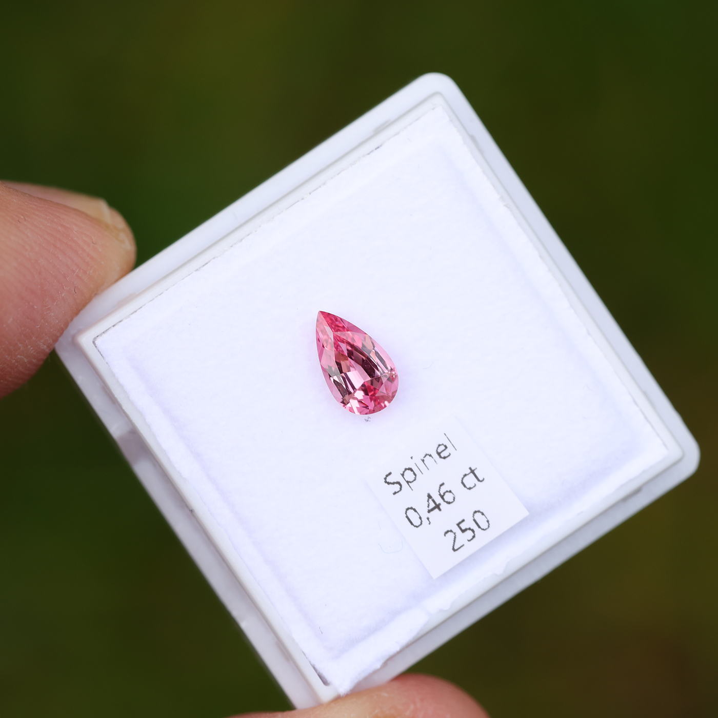 Spinel 0.46 ct