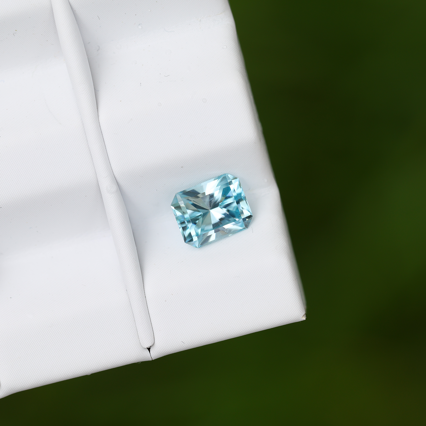 Zirkon 1.40 ct