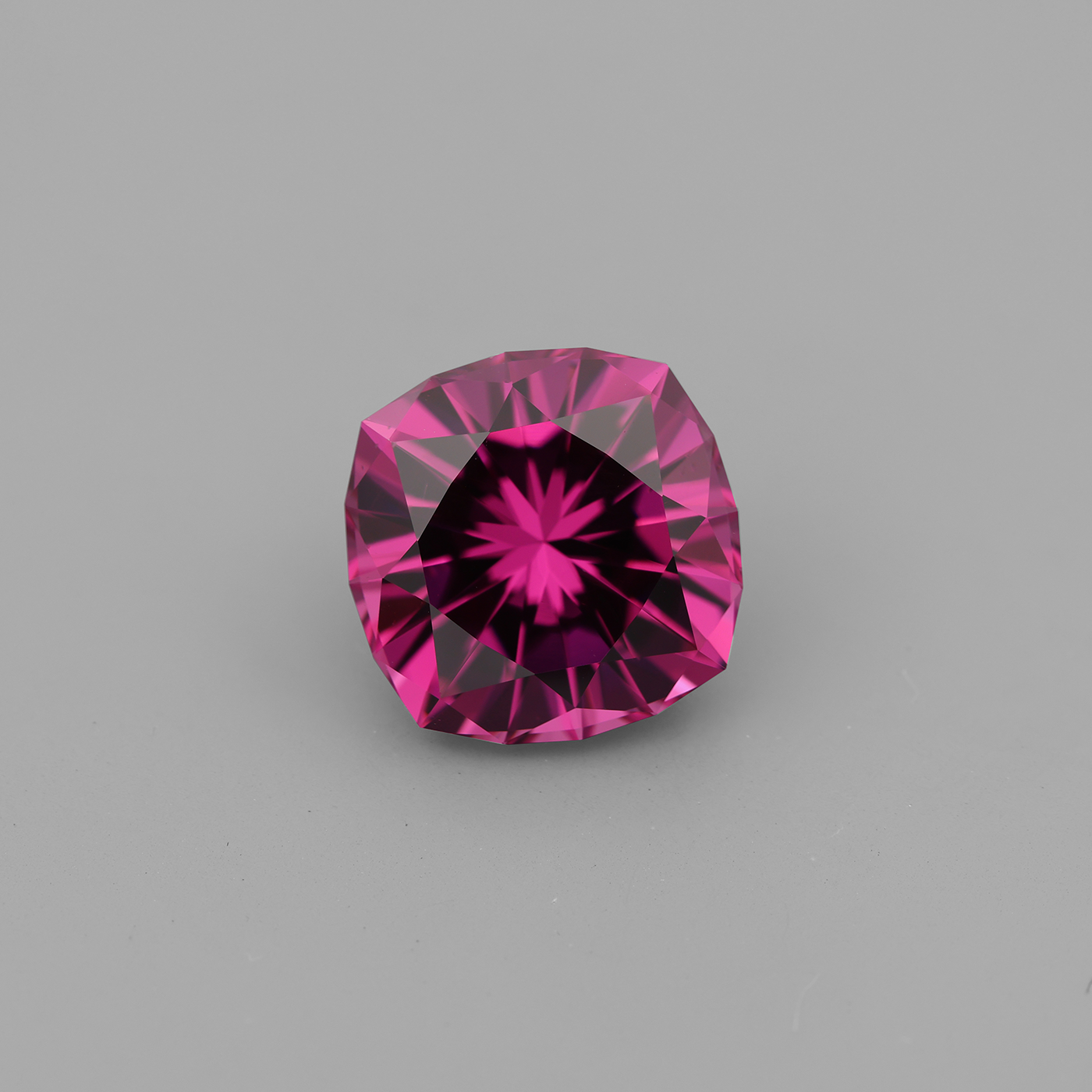 Garnet 8.29 ct