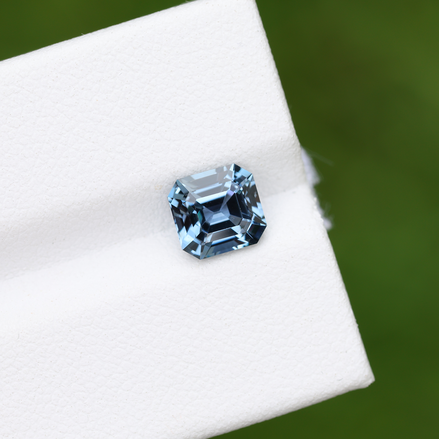 Sapphire 2.01 ct