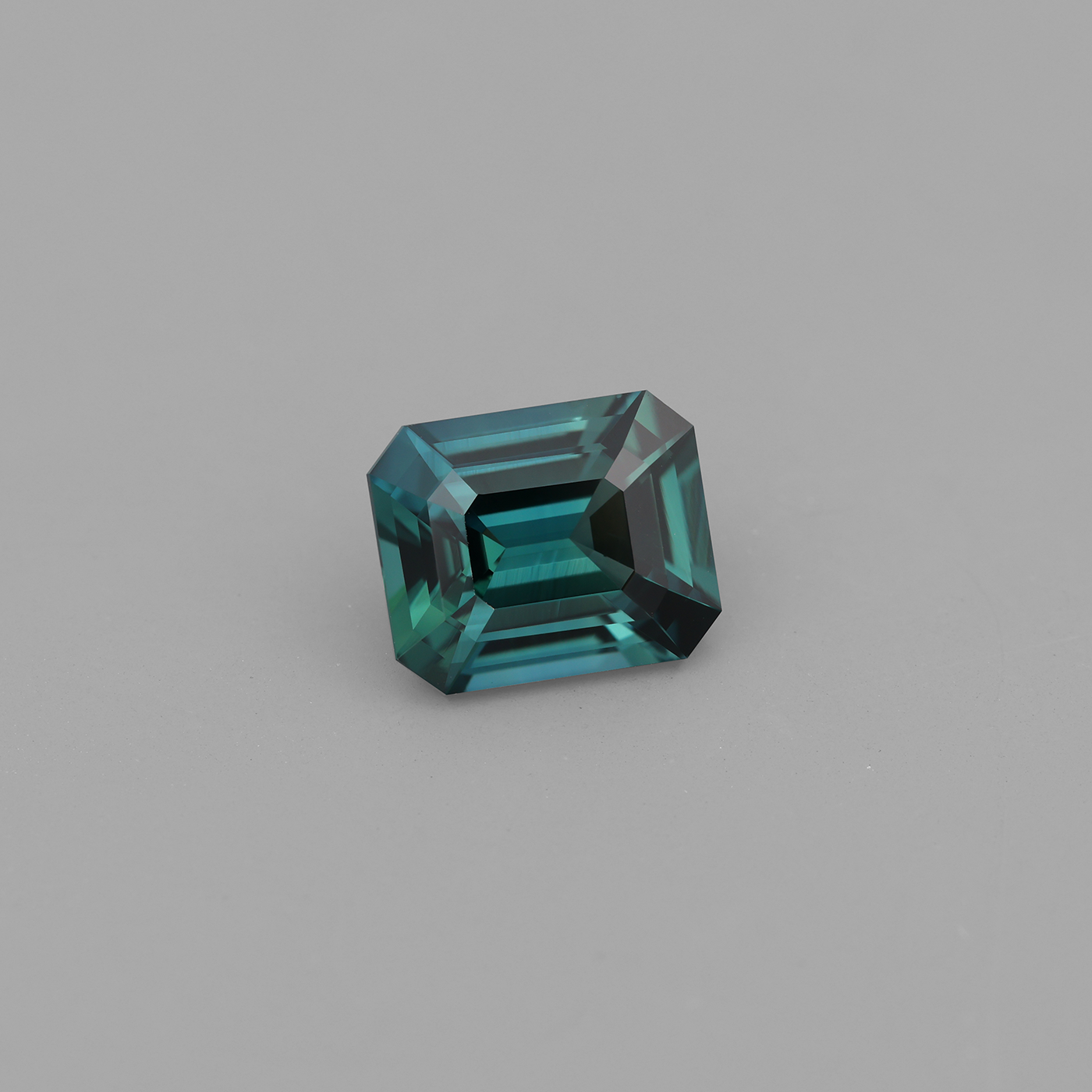 Sapphire 2.20 ct