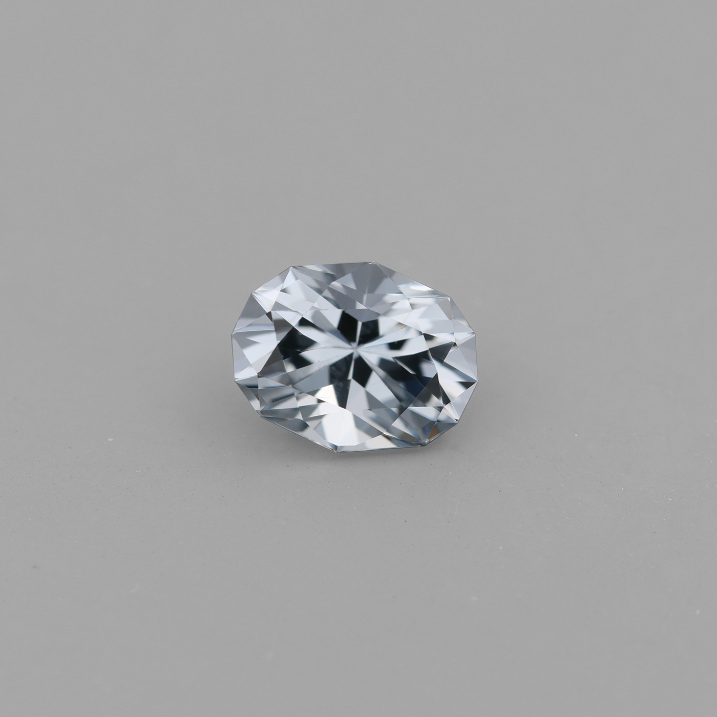 Spinel 0.94 ct