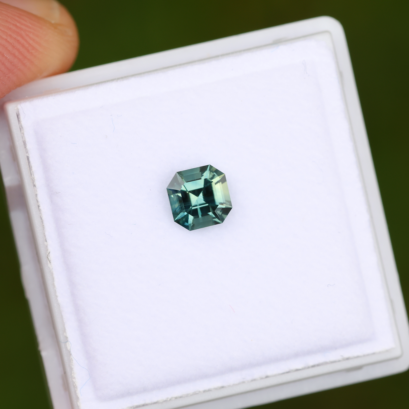 Sapphire 0.55 ct