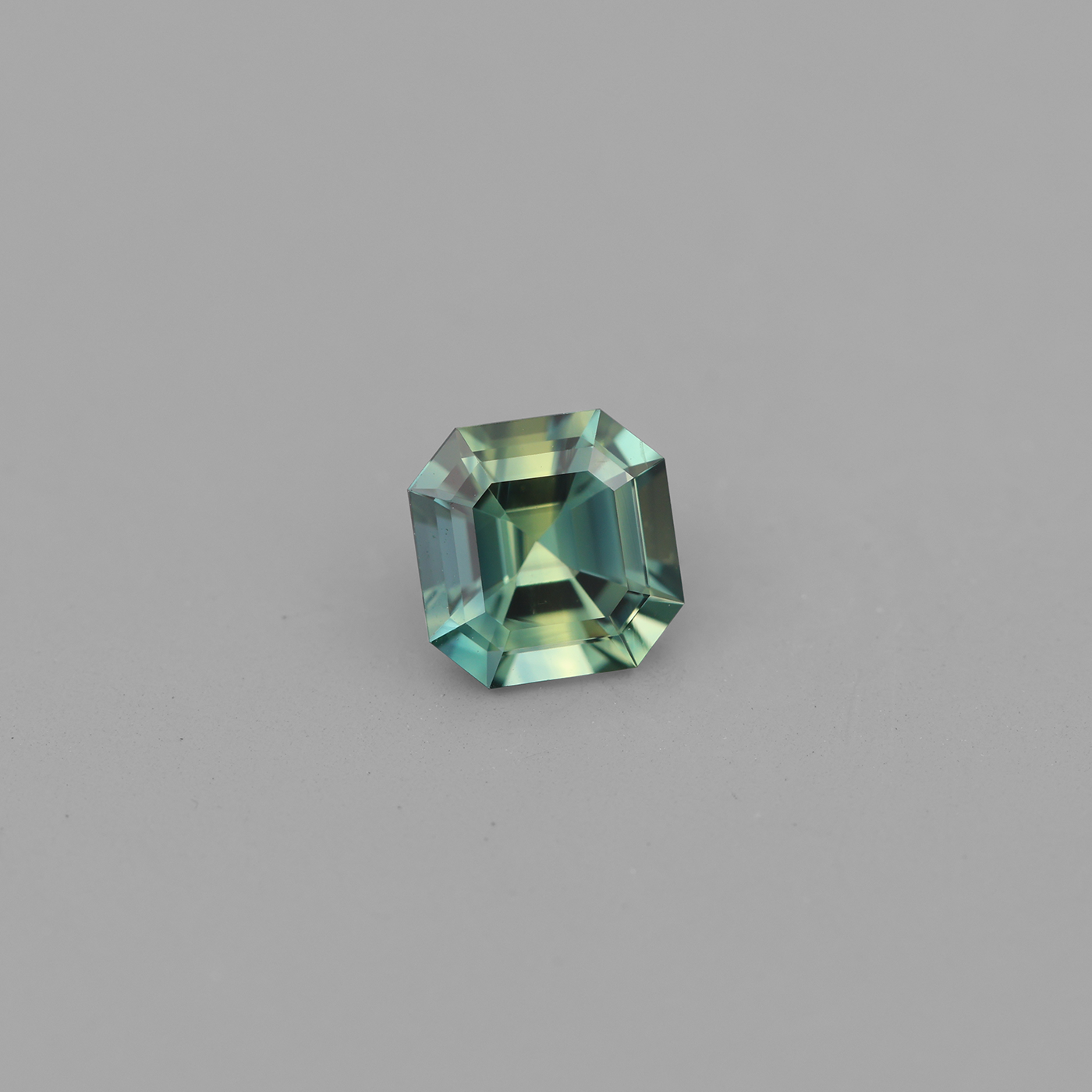 Sapphire 0.49 ct
