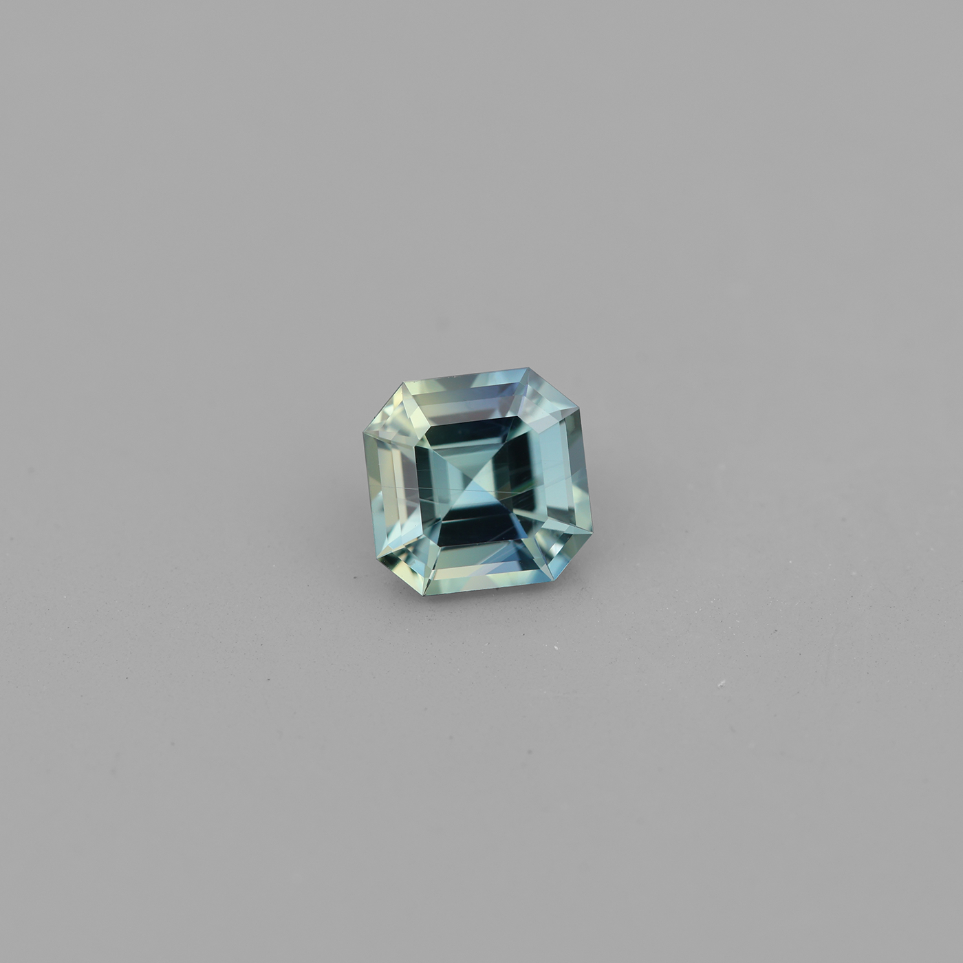 Sapphire 0.52 ct