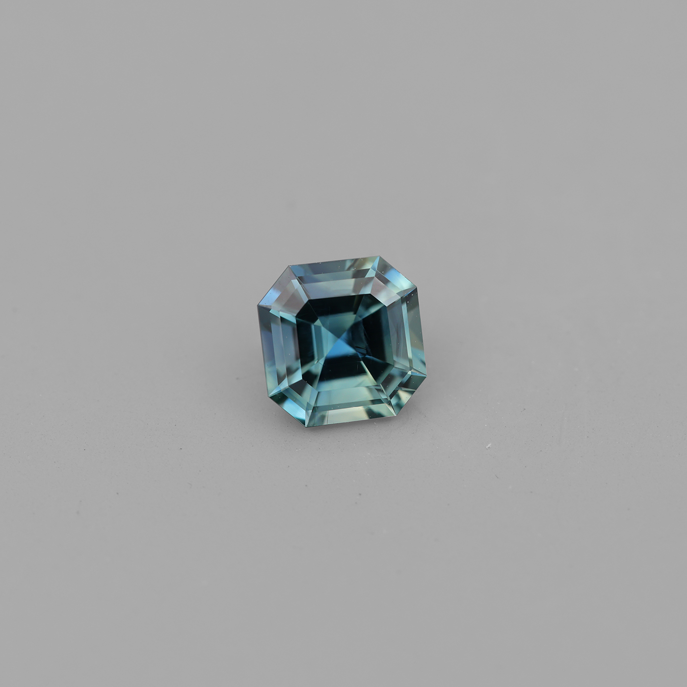 Sapphire 0.64 ct