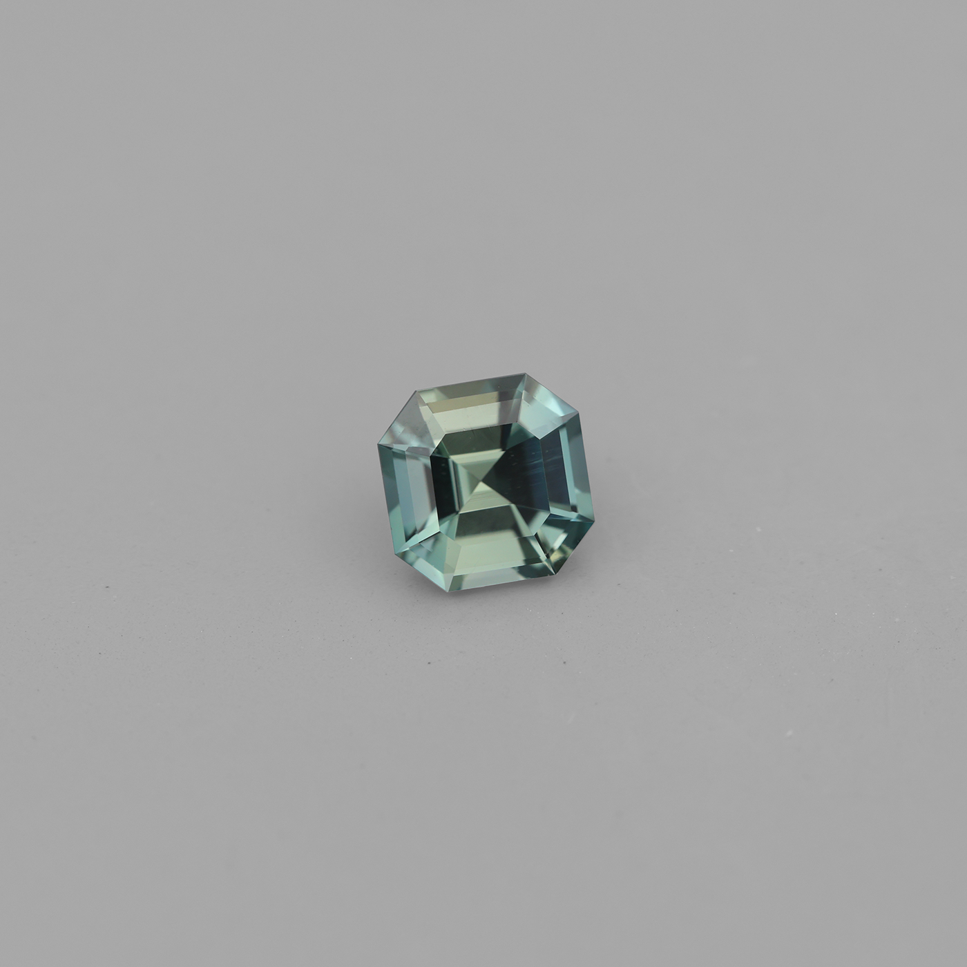 Sapphire 0.49 ct