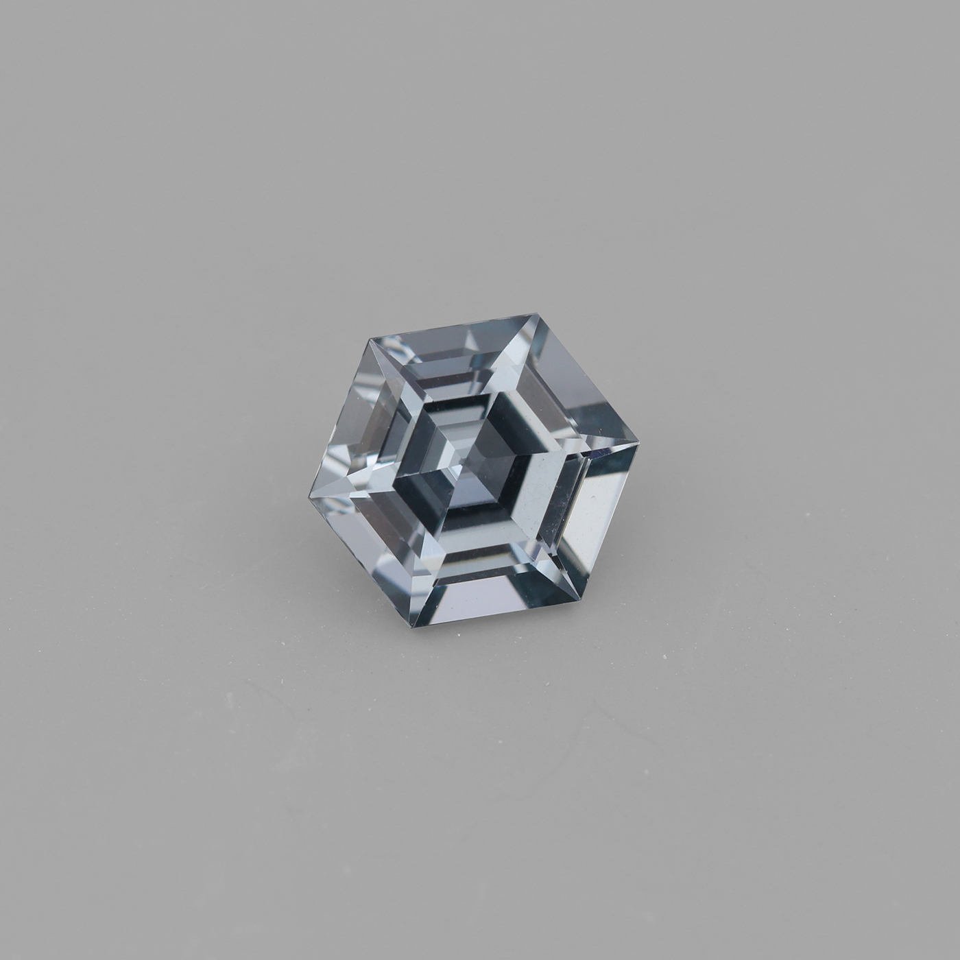 Spinel 0.81 ct