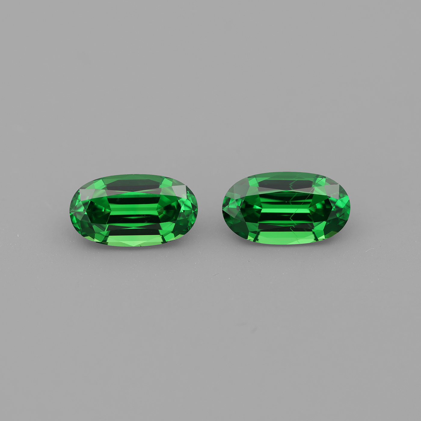 Tsavorit 1.24 ct