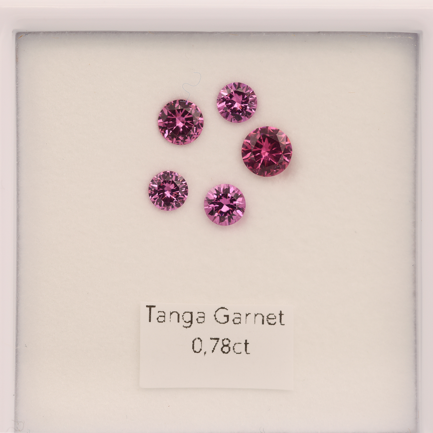 Tanga Granat Set 0.78 ct