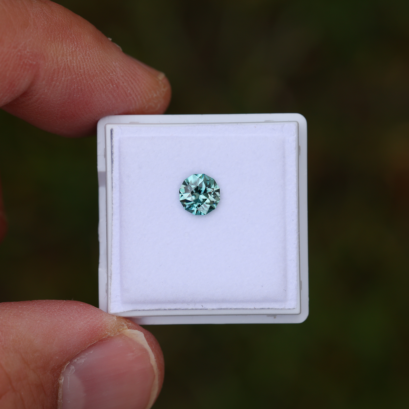 Zircon 0.83 ct