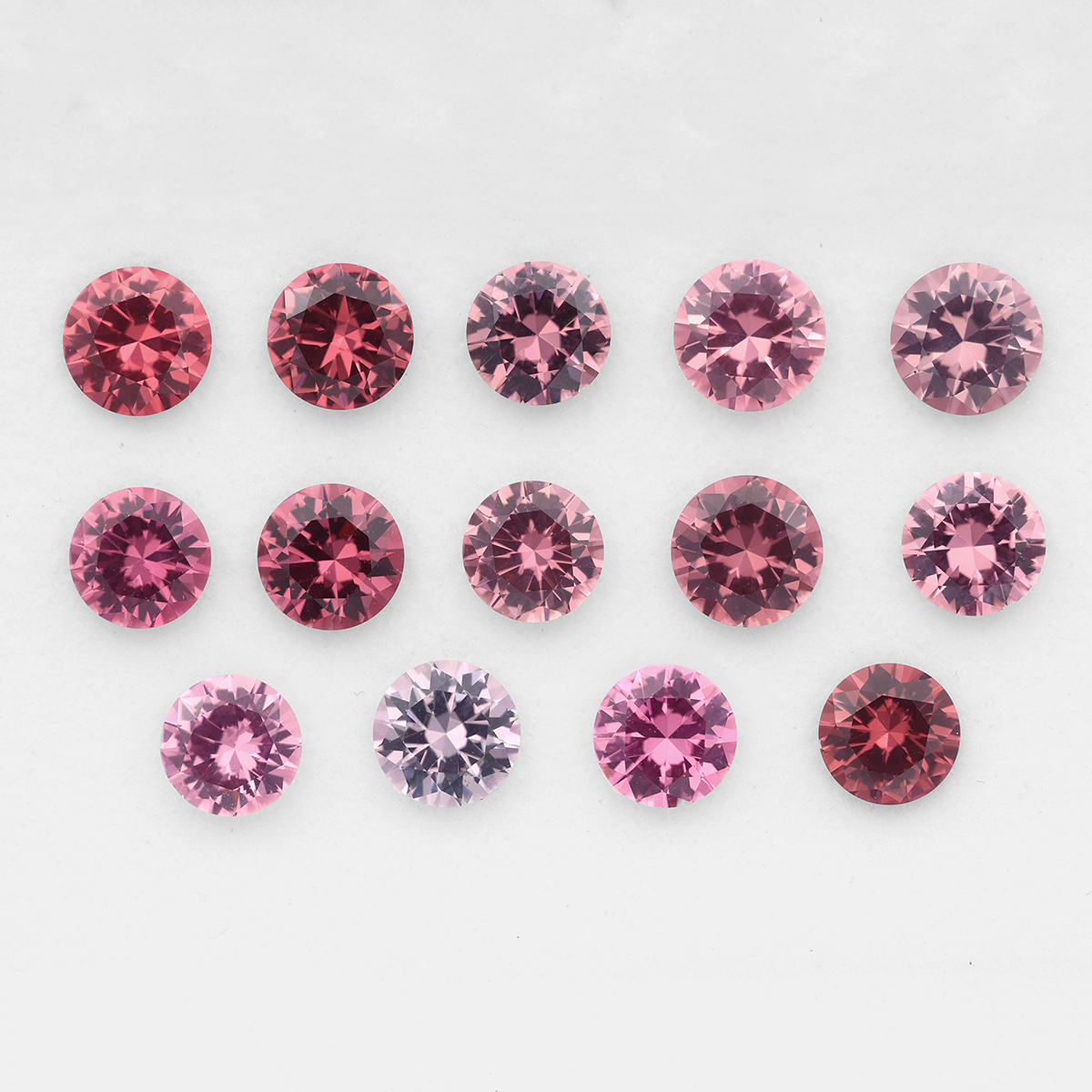 Spinel 5.0 - 5.4 mm